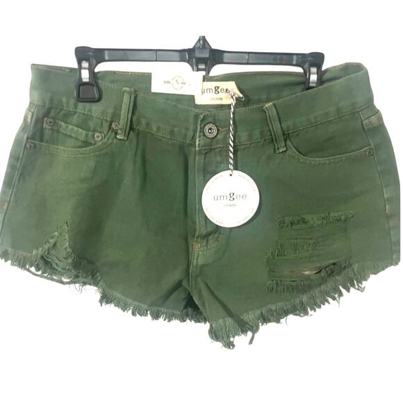NWT Umgee Green Shorts Size 5 - Picture 1 of 5